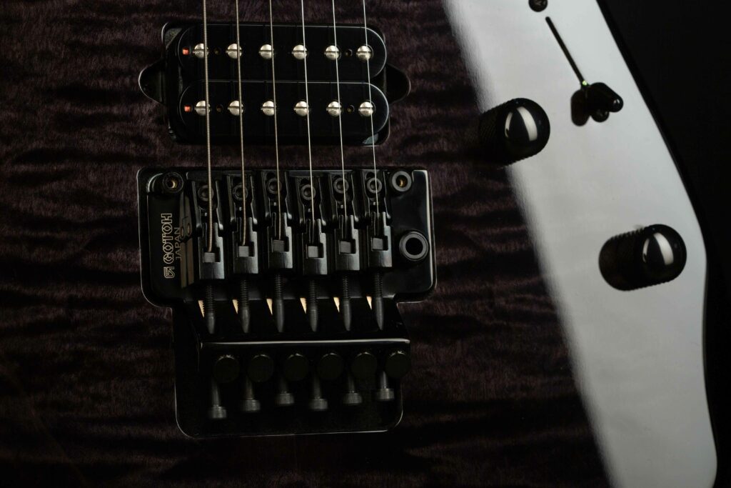 0000s 0018 Standard Thin Burst LE 14